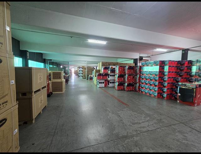 6,649M² WAREHOUSE FOR SALE IN MEADOWDALE
